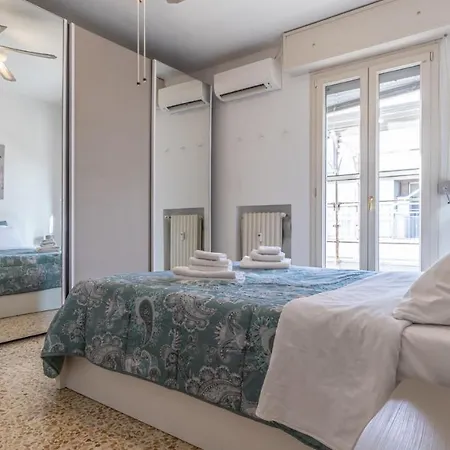 Casa Della Musica - Affitti Brevi Italia Pensionat Modena